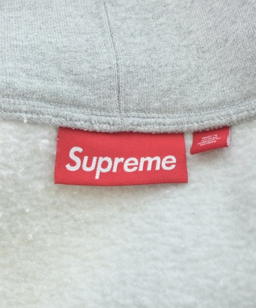 Supreme 連帽衫