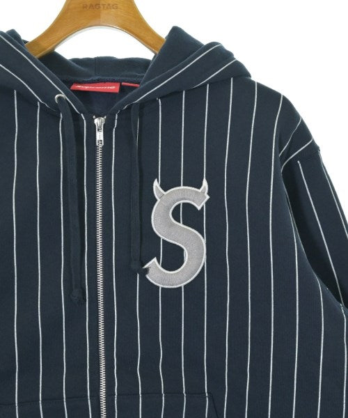 Supreme 連帽衫