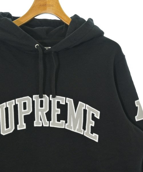 Supreme 連帽衫