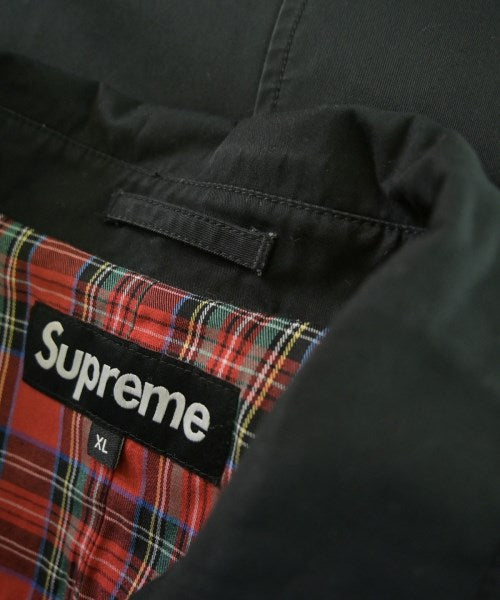 Supreme 支撐領外套