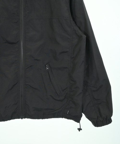 Supreme 山系外套