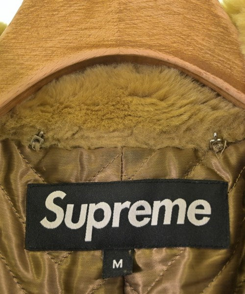 Supreme 外套