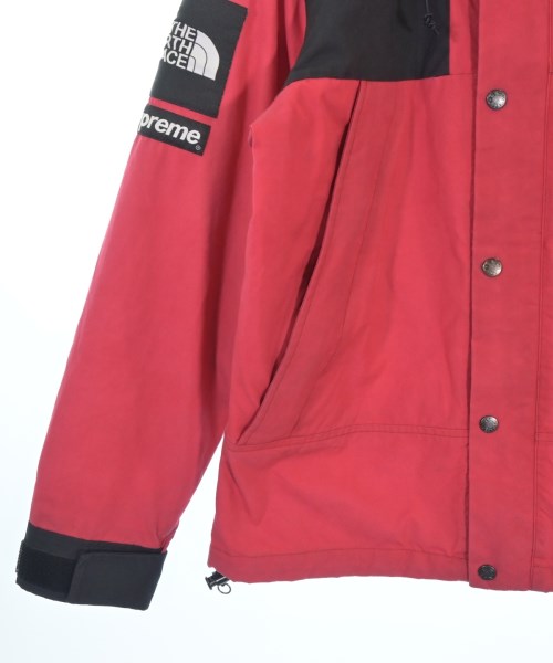 Supreme 山系外套
