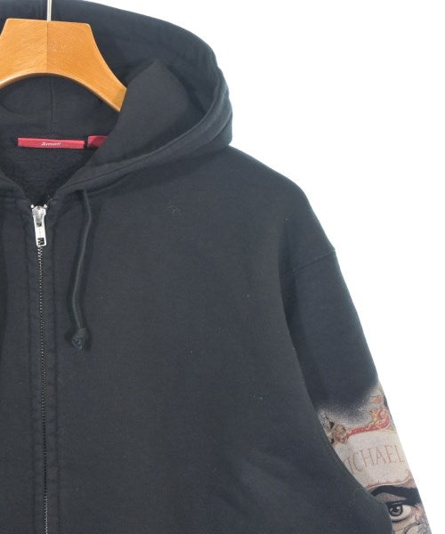 Supreme 連帽衫