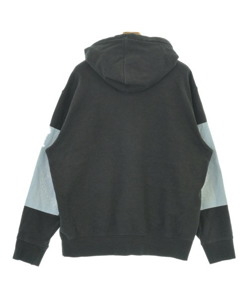 Supreme 連帽衫
