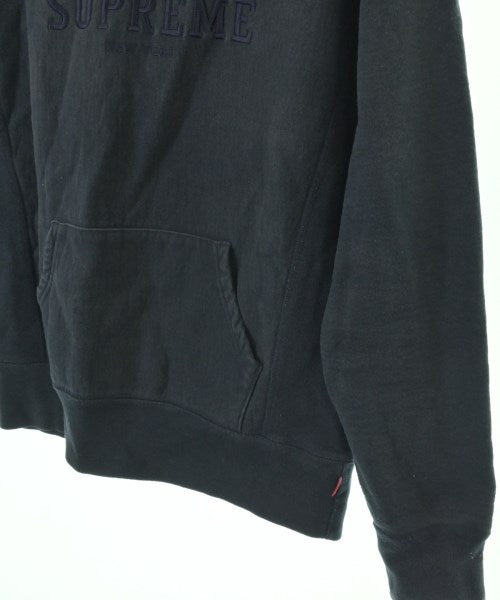 Supreme 連帽衫