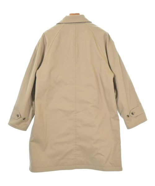 Supreme 支撐領外套