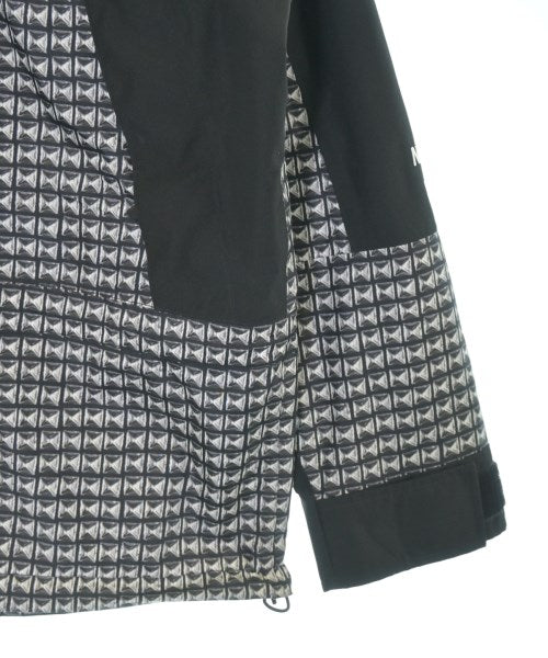 Supreme 山系外套