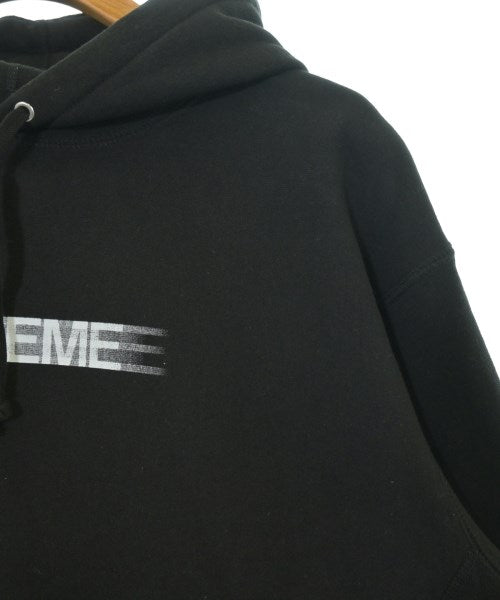 Supreme 連帽衫