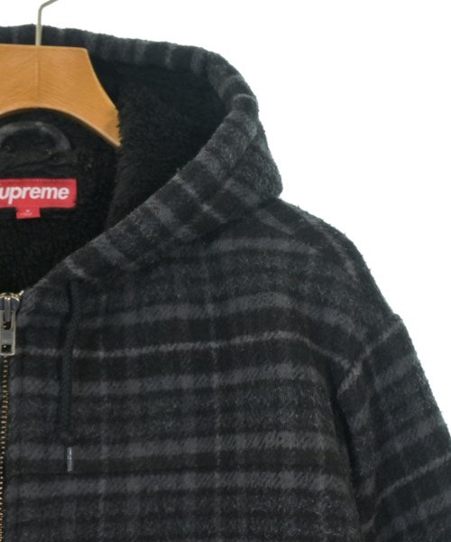 Supreme 連帽衫