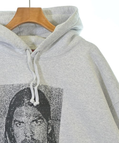 Supreme 連帽衫