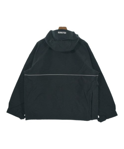 Supreme 山系外套