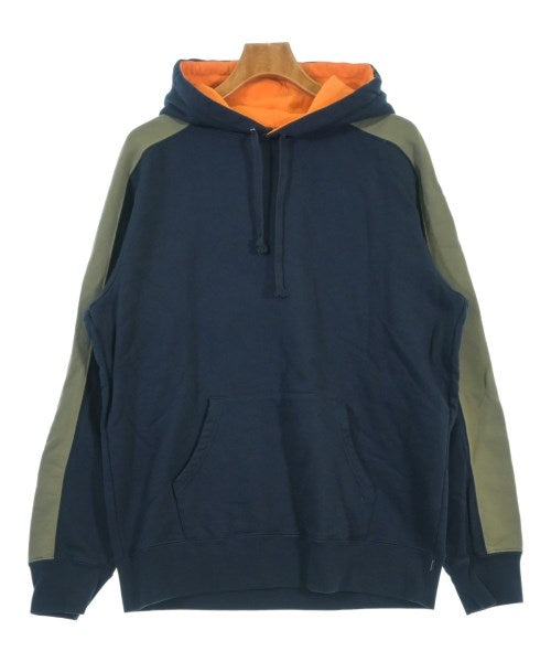 Supreme 連帽衫