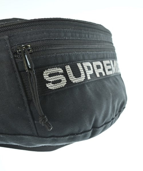 Supreme 肩背包