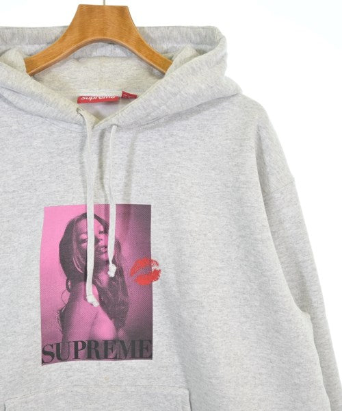 Supreme 連帽衫