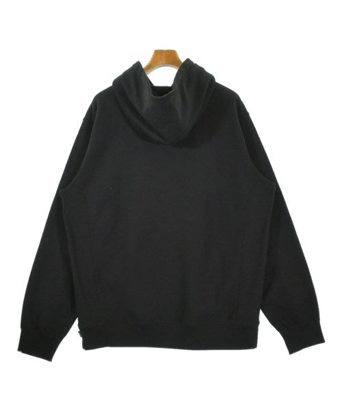 Supreme 連帽衫