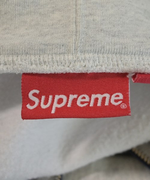 Supreme 連帽衫