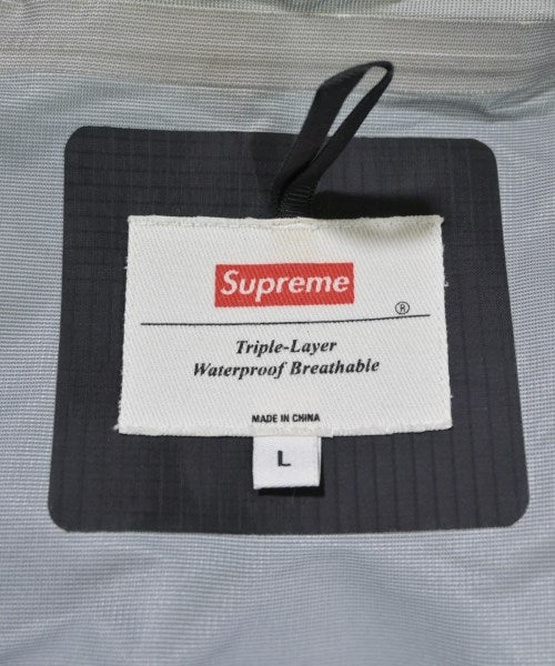 Supreme 山系外套
