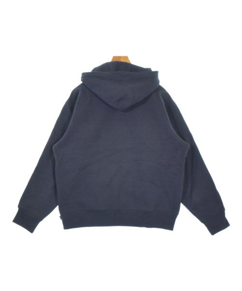 Supreme 連帽衫