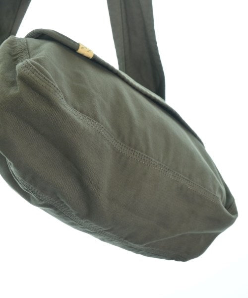 visvim 肩背包