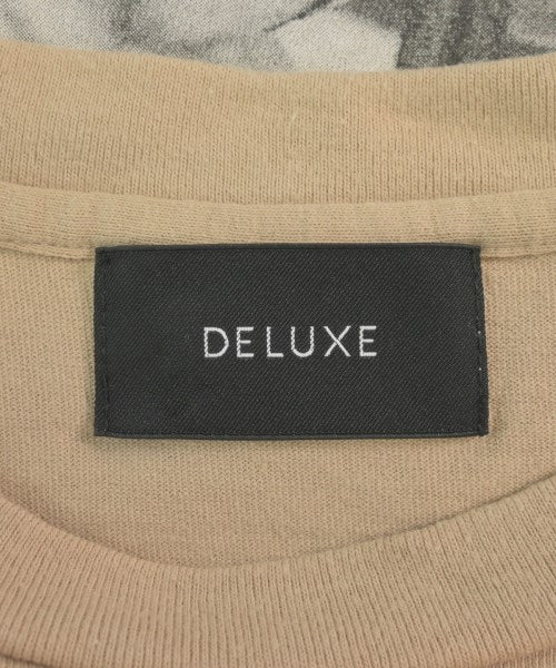 Deluxe T恤/上衣
