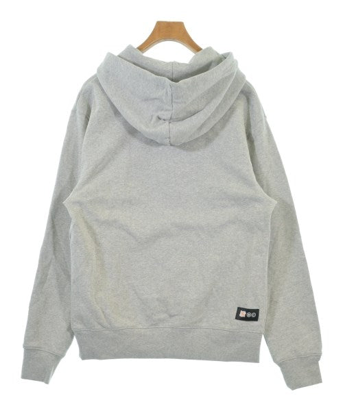 UNDEFEATED 連帽衫