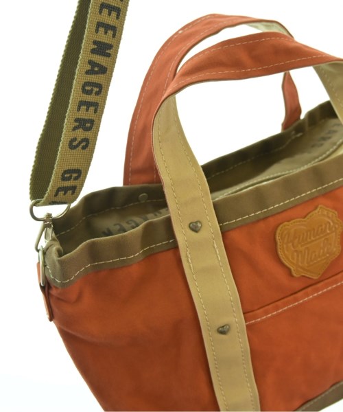 HUMAN MADE 肩背包