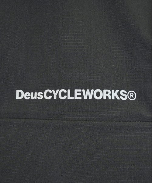 Deus ex Machina 山系外套