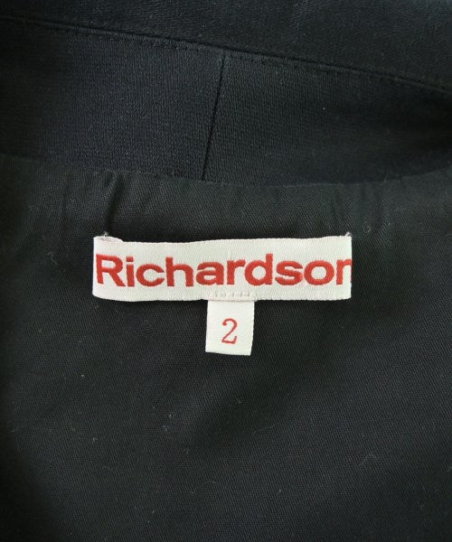 RICHARDSON 支撐領外套