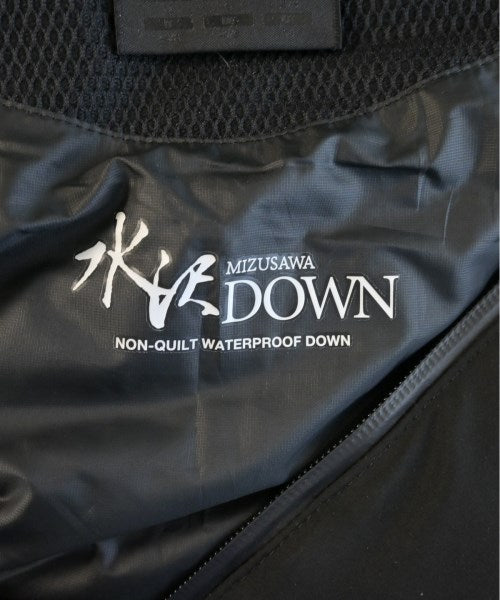 DESCENTE 羽絨夾克/背心