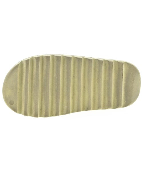 yeezy 涼鞋