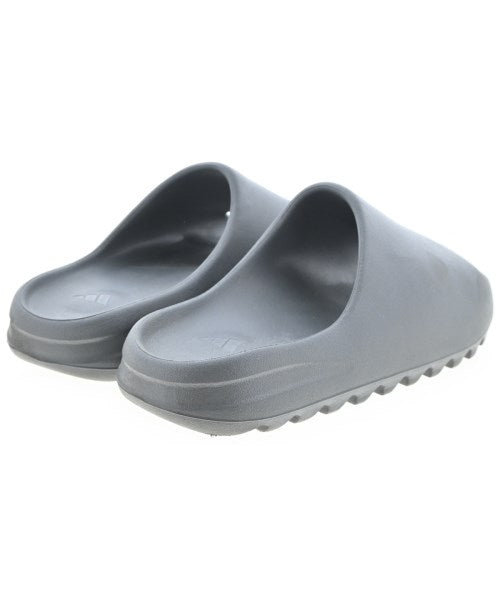 yeezy 涼鞋