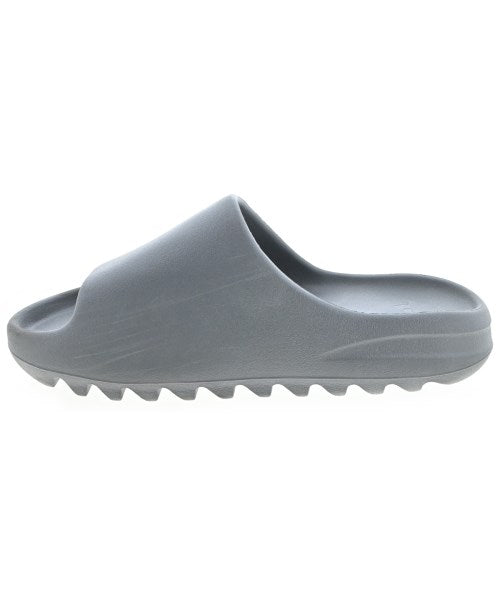 yeezy 涼鞋
