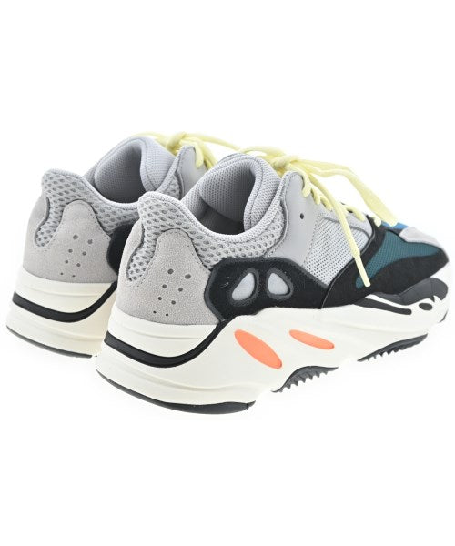 yeezy 運動鞋