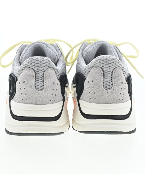yeezy 運動鞋