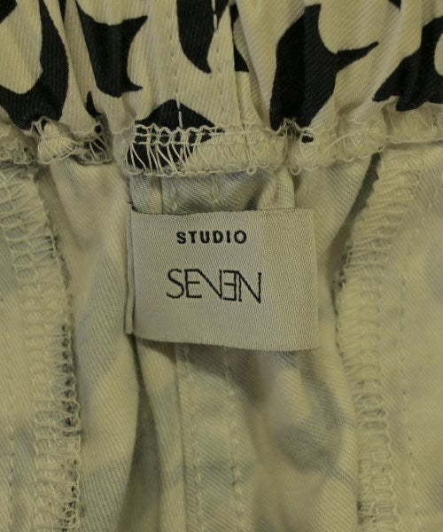 STUDIO SEVEN 短褲