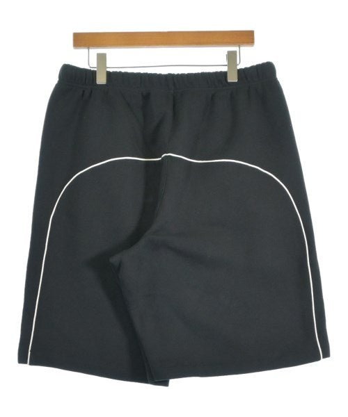 Fear of God ESSENTIALS 短褲