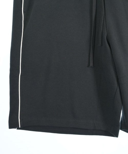 Fear of God ESSENTIALS 短褲