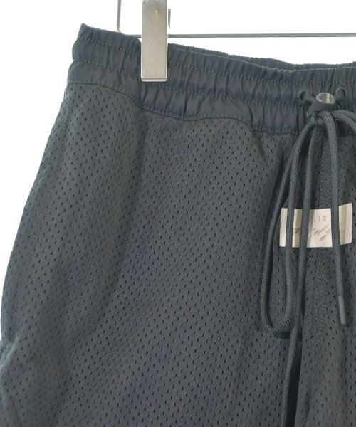 Fear of God ESSENTIALS 短褲