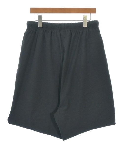 Fear of God ESSENTIALS 短褲