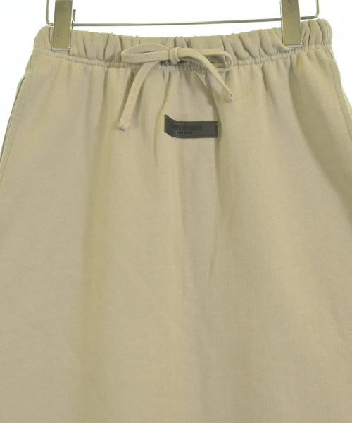 Fear of God ESSENTIALS 膝上裙