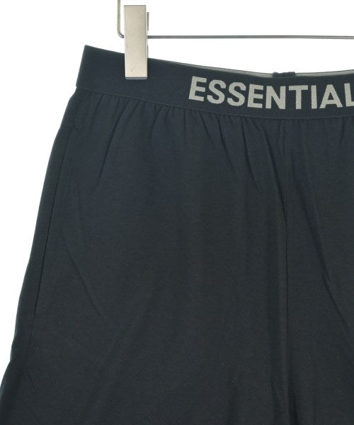 Fear of God ESSENTIALS 短褲