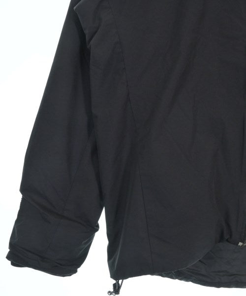 THE NORTH FACE 羽絨夾克/背心