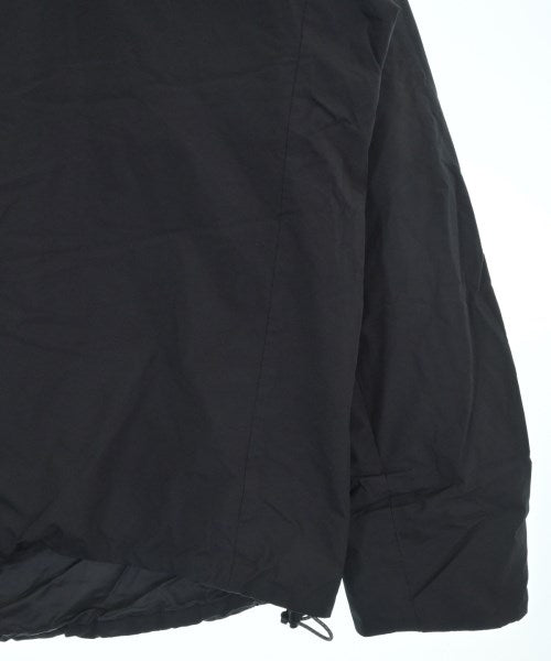 THE NORTH FACE 羽絨夾克/背心