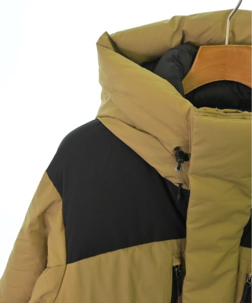 THE NORTH FACE 羽絨夾克/背心