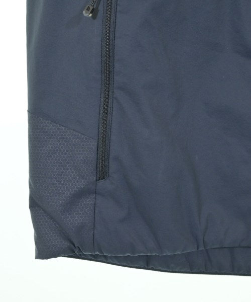 THE NORTH FACE 羽絨夾克/背心