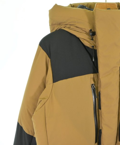 THE NORTH FACE 羽絨夾克/背心