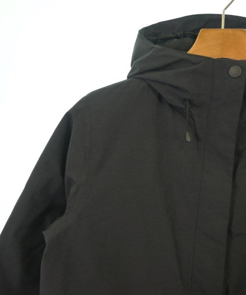 THE NORTH FACE 羽絨夾克/背心