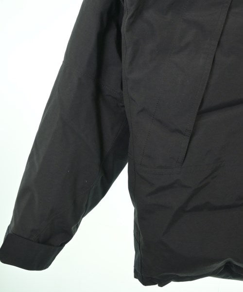 THE NORTH FACE 羽絨夾克/背心