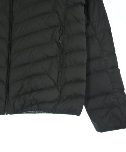 THE NORTH FACE 羽絨夾克/背心
